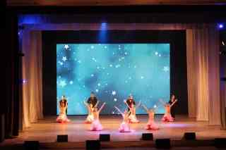 24 апреля во Дворце культуры прошёл отчётный концерт ансамбля бального танца "Грация"