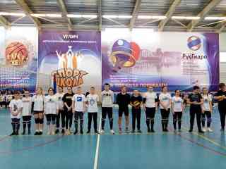 В Угличе подведены итоги соревнований по волейболу среди школьных команд